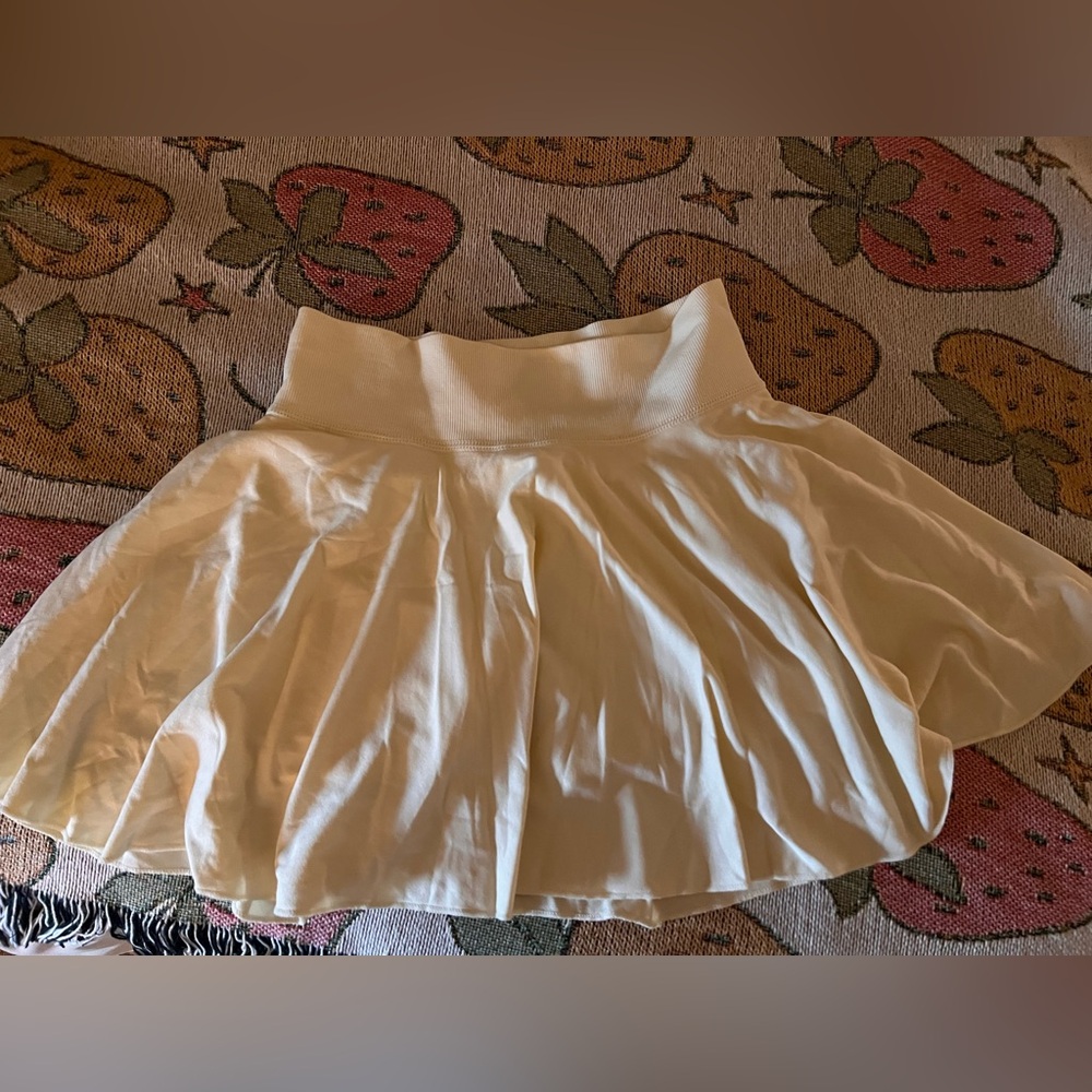 NWT OQQ | Cream Skort